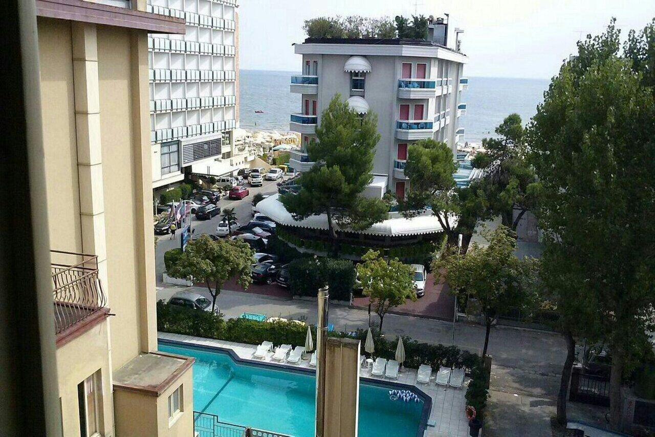 Hotel Amalfi 3*
