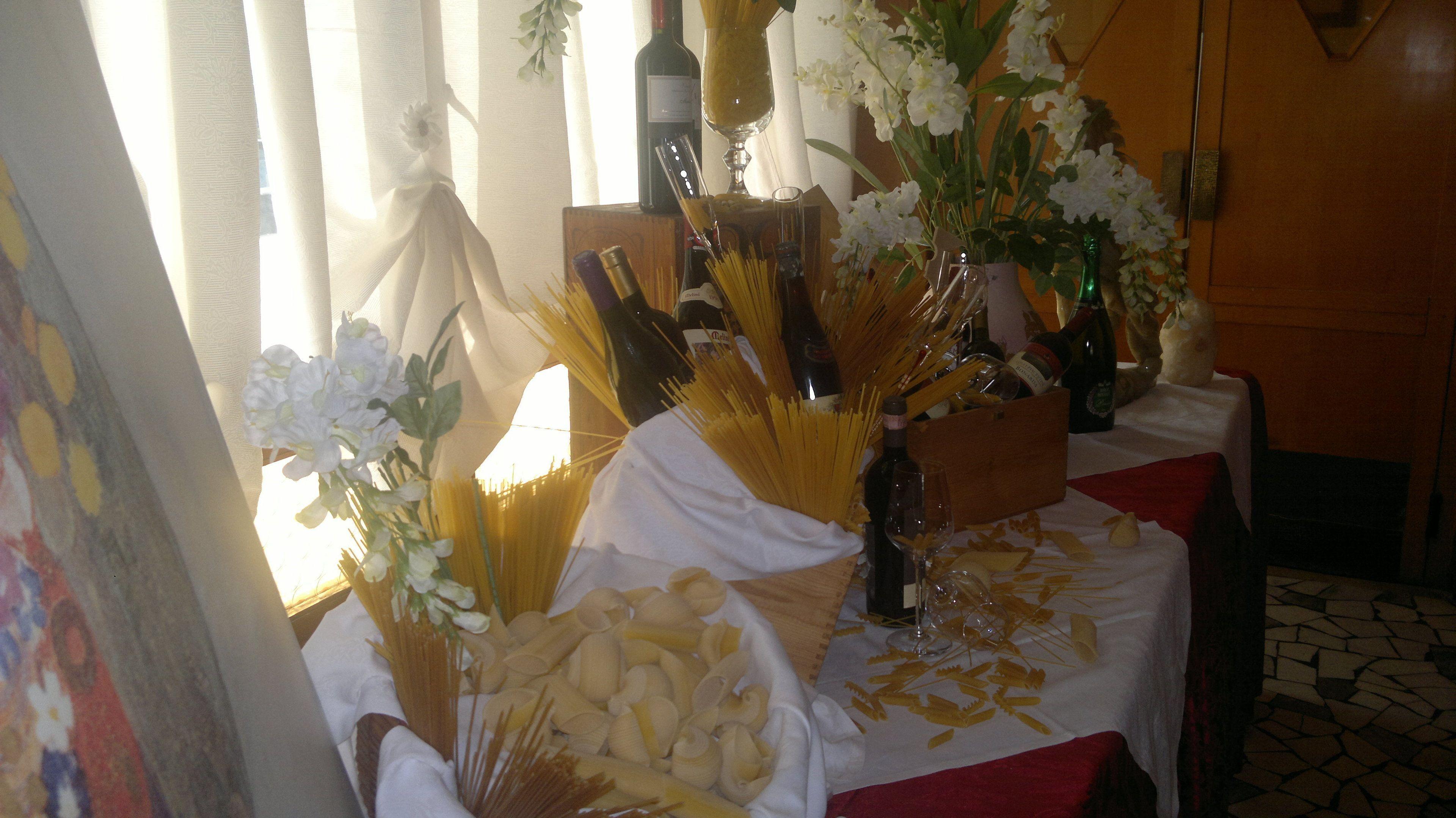 Amalfi & Restaurant Karaoke Bar