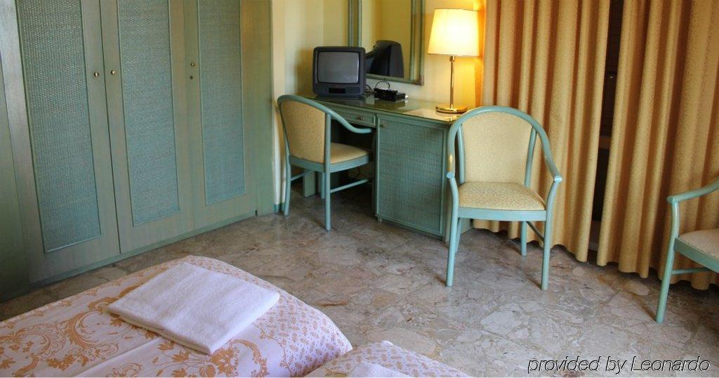 Amalfi 3*