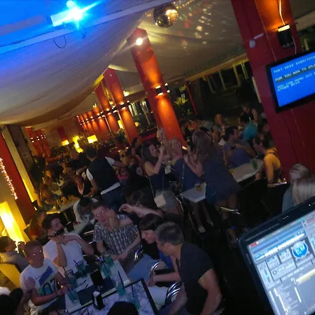 Amalfi & Restaurant Karaoke Bar Lido di Jesolo
