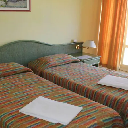 Amalfi & Restaurant Karaoke Bar Hotel 3*
