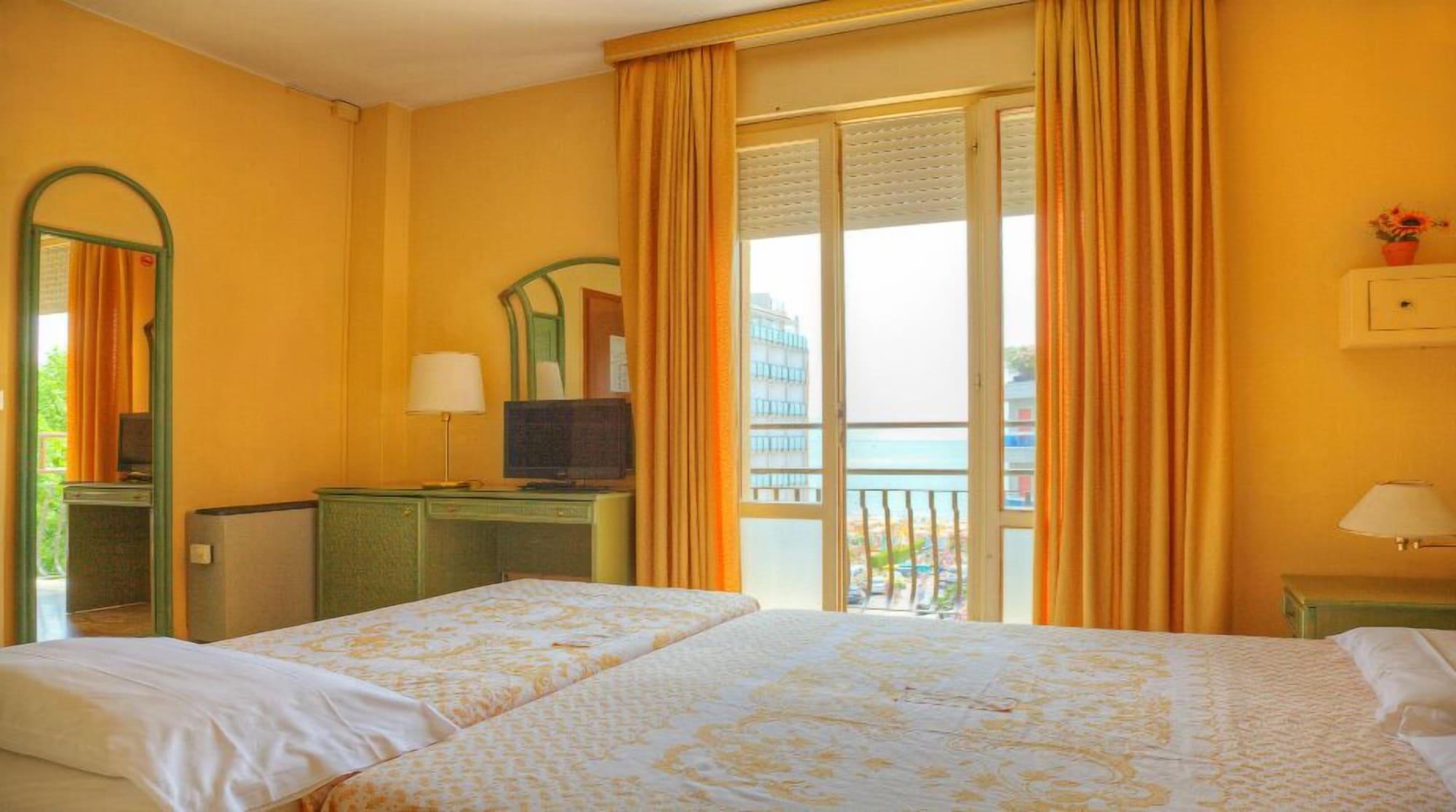 Amalfi Hotel
