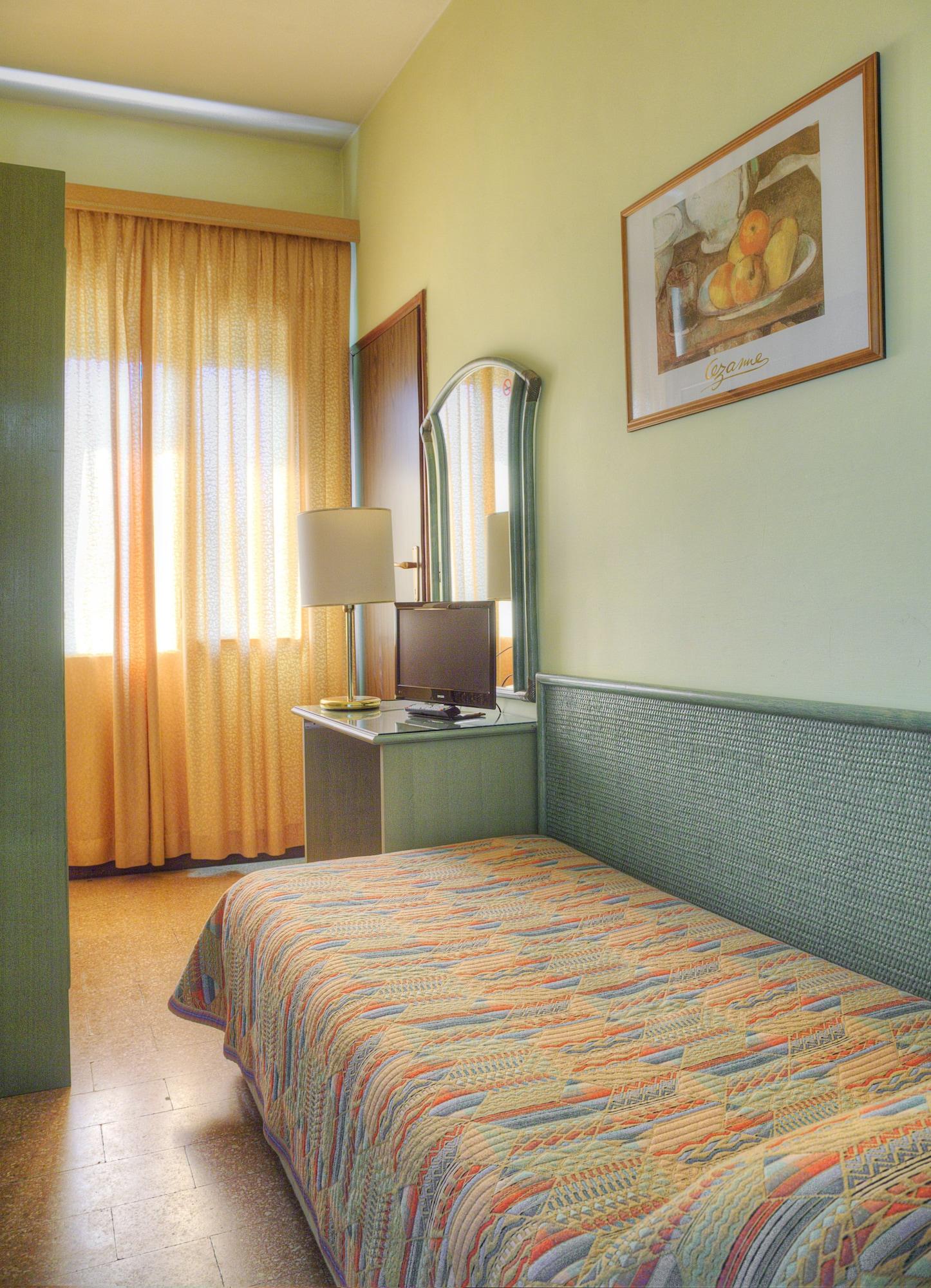 Hotel Amalfi 3*