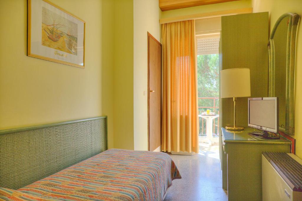 Amalfi Hotel 3*